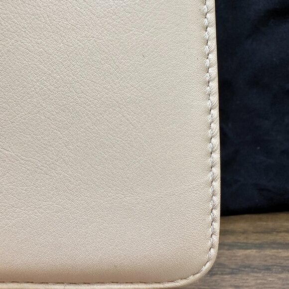 Chanel Boy Flap Bag Quilted Lambskin - Picture 9 of 15